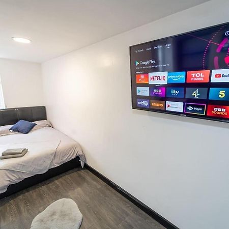 Studio Close To Selly Oak Train Station Birmingham Ngoại thất bức ảnh