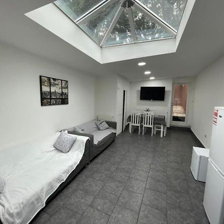 Studio Close To Selly Oak Train Station Birmingham Ngoại thất bức ảnh