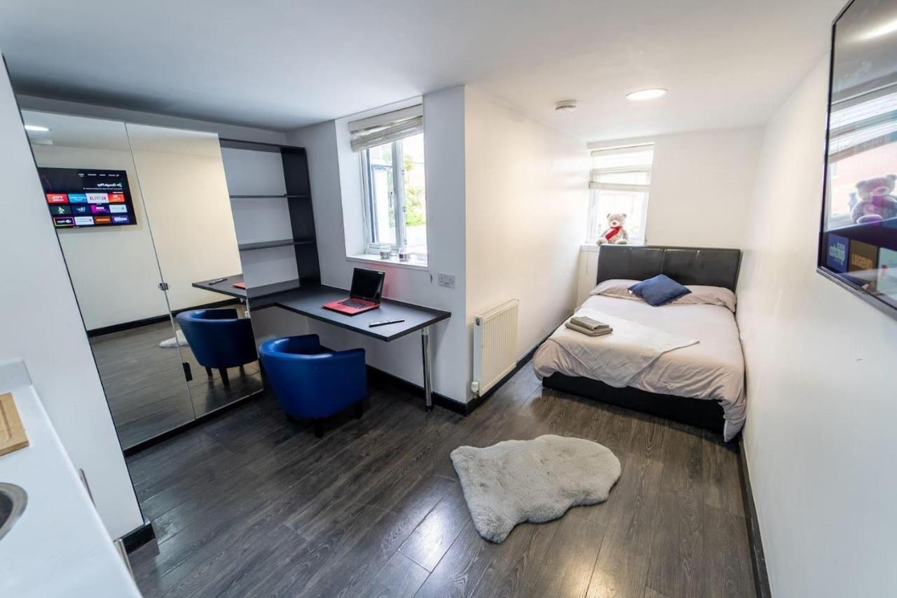 Studio Close To Selly Oak Train Station Birmingham Ngoại thất bức ảnh
